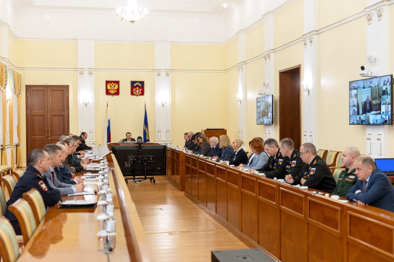 Контракт в мурманске. Мурманская областная Дума