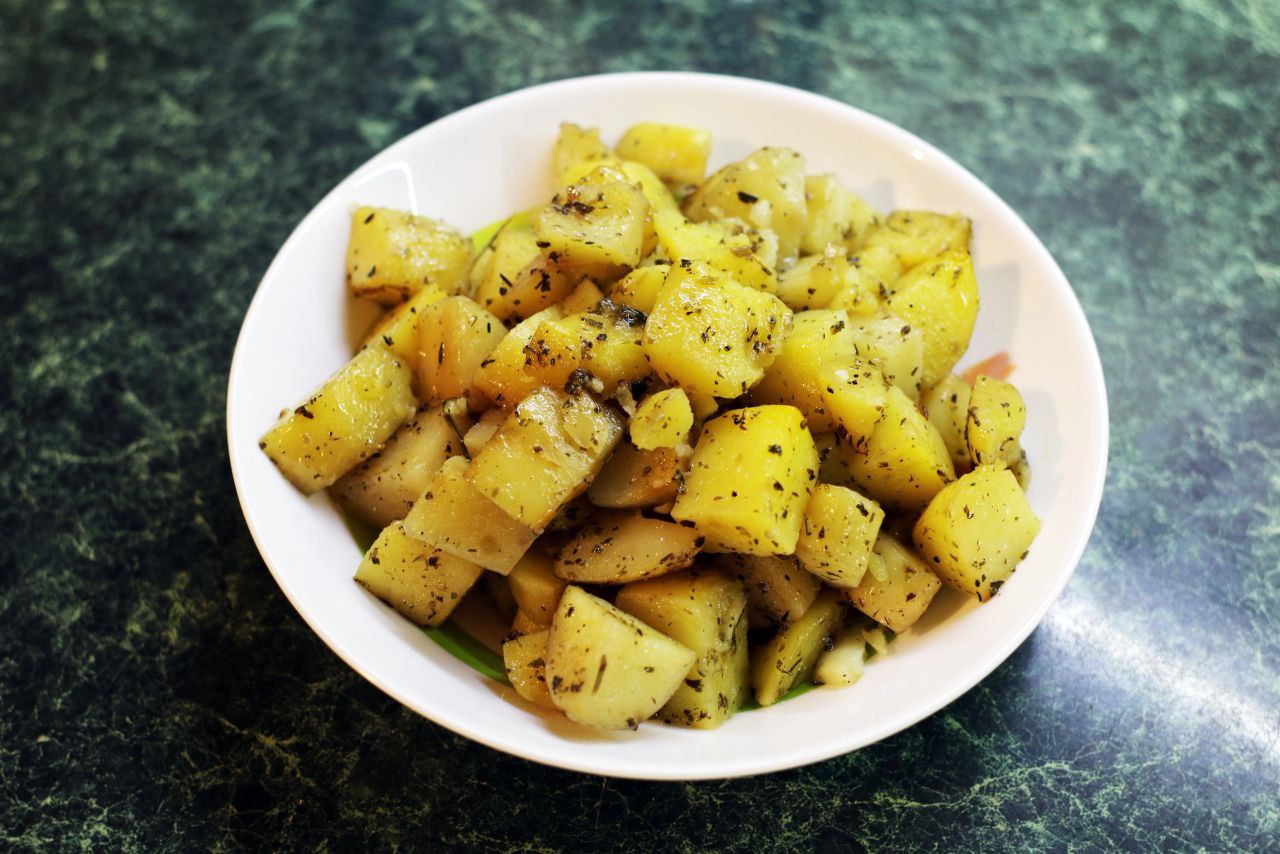 Картошка на оливковом масле. Можно ли жарить картошку на оливковом масле.
