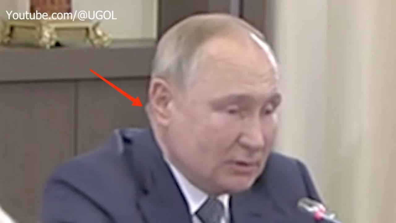 Путин отклеенная голова
