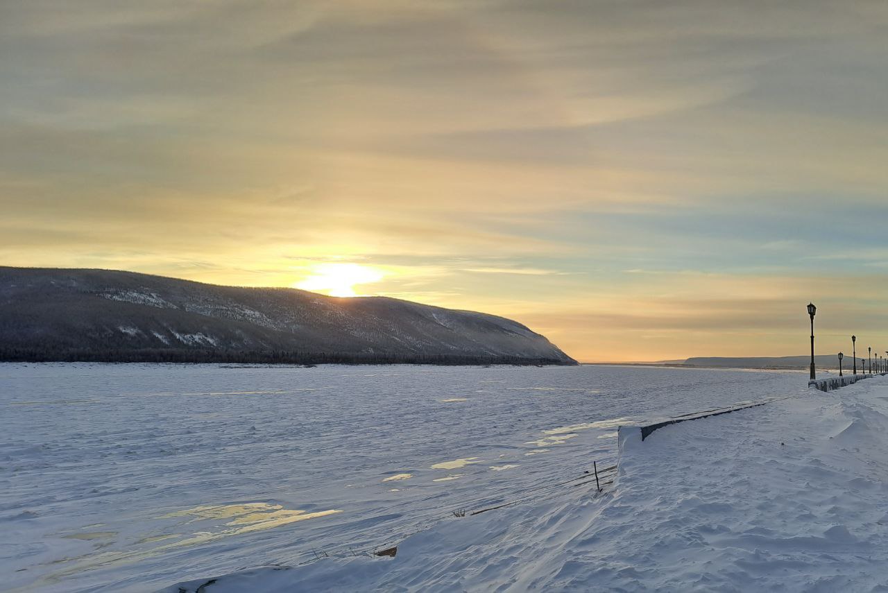 Ленск. Погода в Ленске. Фото дабмы в Ленске. Погода в Ленске на 10 дней.