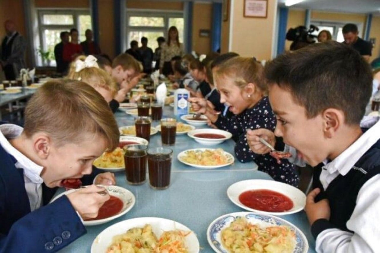 Дети В Столовой В Школе Фото