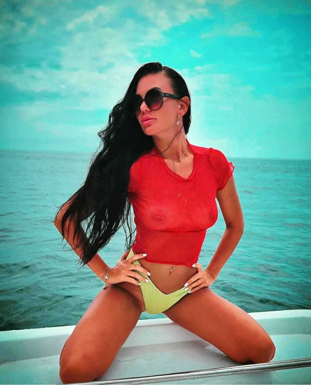 t.me+m5MnXTpulnxmM2Fi. 🔥 🔞 40 летняя милфа устраивает 🍭 жаркие ...