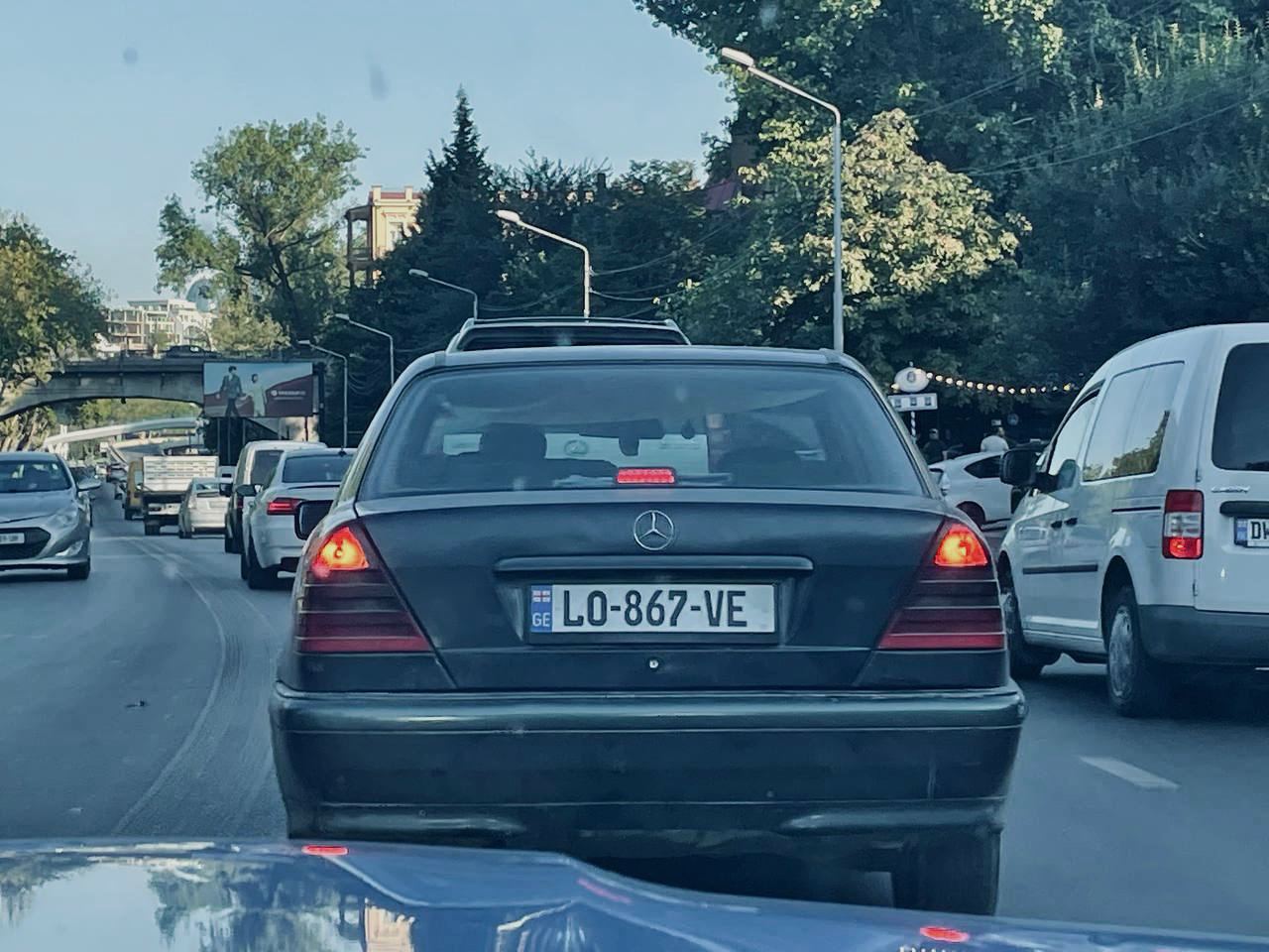 Можно ездить на грузинских номерах. Номера машин. Номера на авто. Грузия номера машин. Վրացական պետհամարանիշներով BMW.