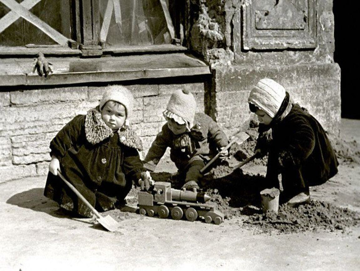 Дети ленинграда. Дети блокадного Ленинграда 1941 1944. Дети блокадного Ленинграда. Дети войны блокада Ленинграда. Великая Отечественная война Ленинградская блокада дети.